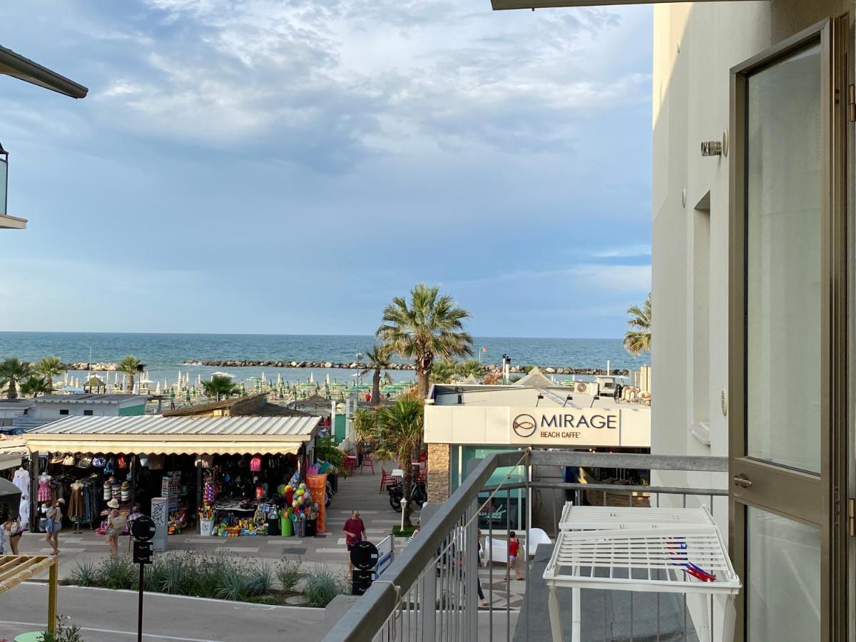 Appartamento Favolosa Vista Mare Rimini Esterno foto